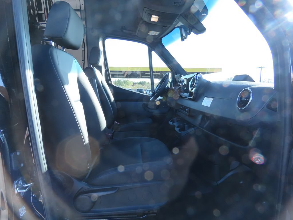 Used 2025 Mercedes-Benz Sprinter 3500 image 20