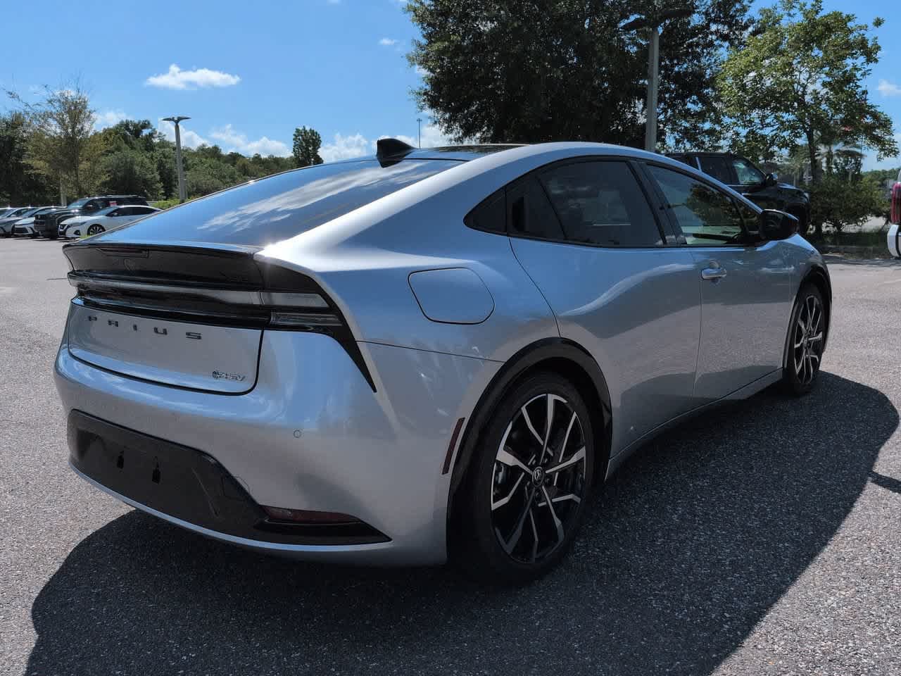 Certified 2026 Toyota Prius Plug-In Hybrid FWD image 6