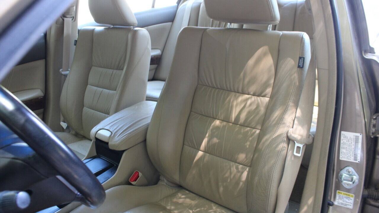 Used 2009 Honda Accord EX-L image 10