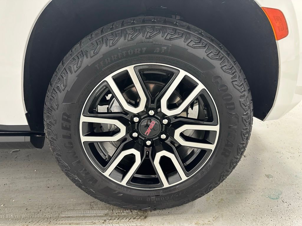 Used 2024 GMC Yukon AT4 w/ AT4 Premium Package image 63