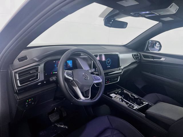 Used 2025 Volkswagen Atlas Cross Sport SE AWD/4WD image 10