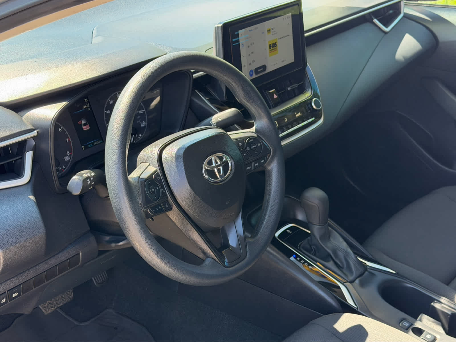 Used 2025 Toyota Corolla LE FWD image 20