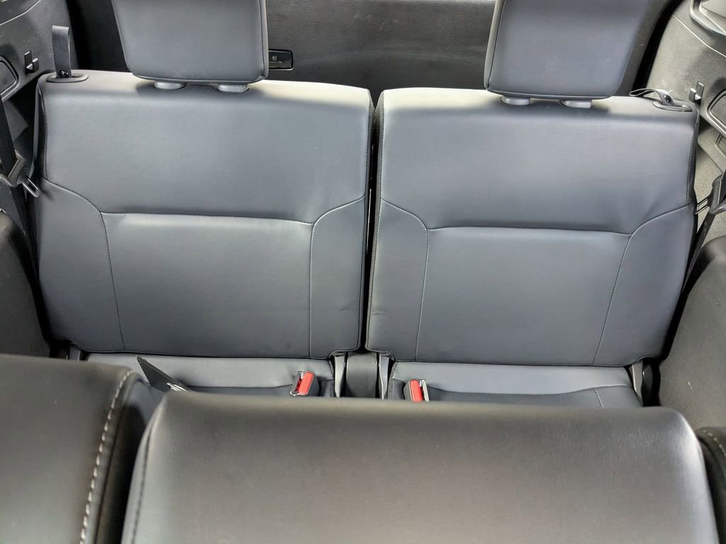 Used 2025 Mitsubishi Outlander SE image 29