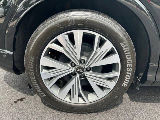 Used 2023 Audi Q4 e-tron Premium Plus w/ Premium Plus RWD image 34