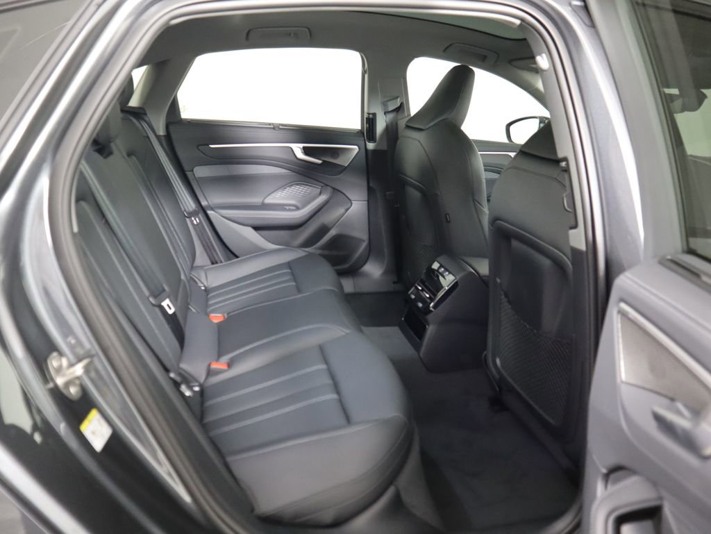 Used 2026 Audi A6 Premium Plus w/ Premium Plus Package AWD/4WD image 25