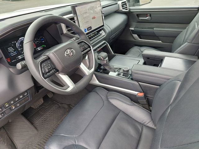 Certified 2025 Toyota Sequoia Platinum image 9