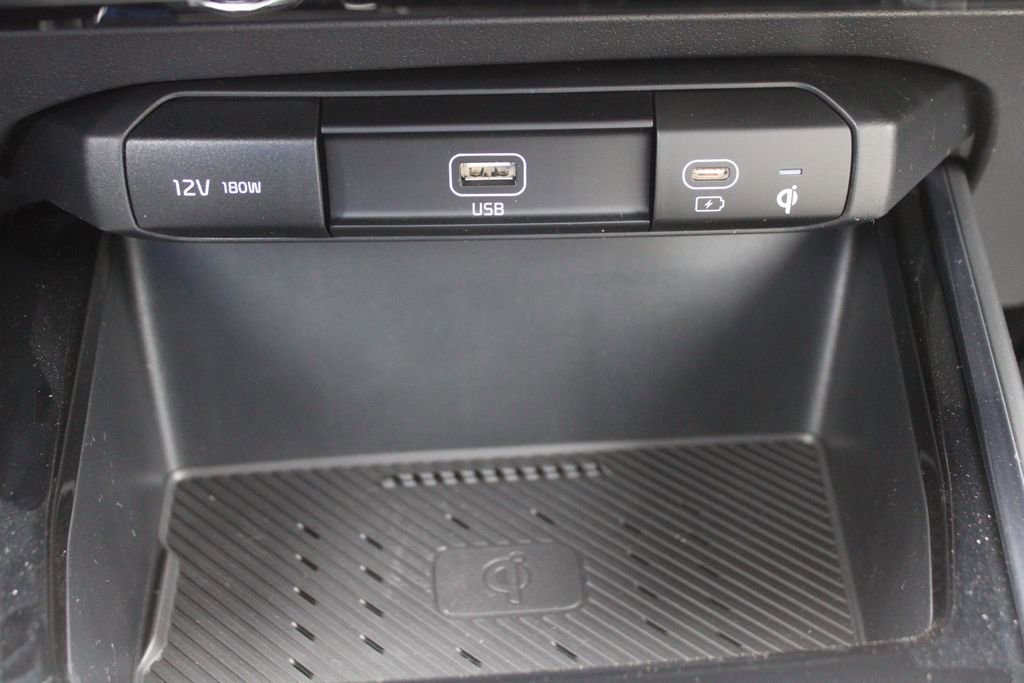 New 2026 Kia Niro EX FWD image 40