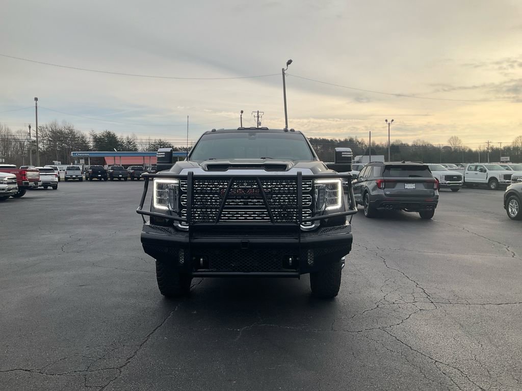 Used 2022 GMC Sierra 3500 Denali w/ Denali Ultimate Package image 2