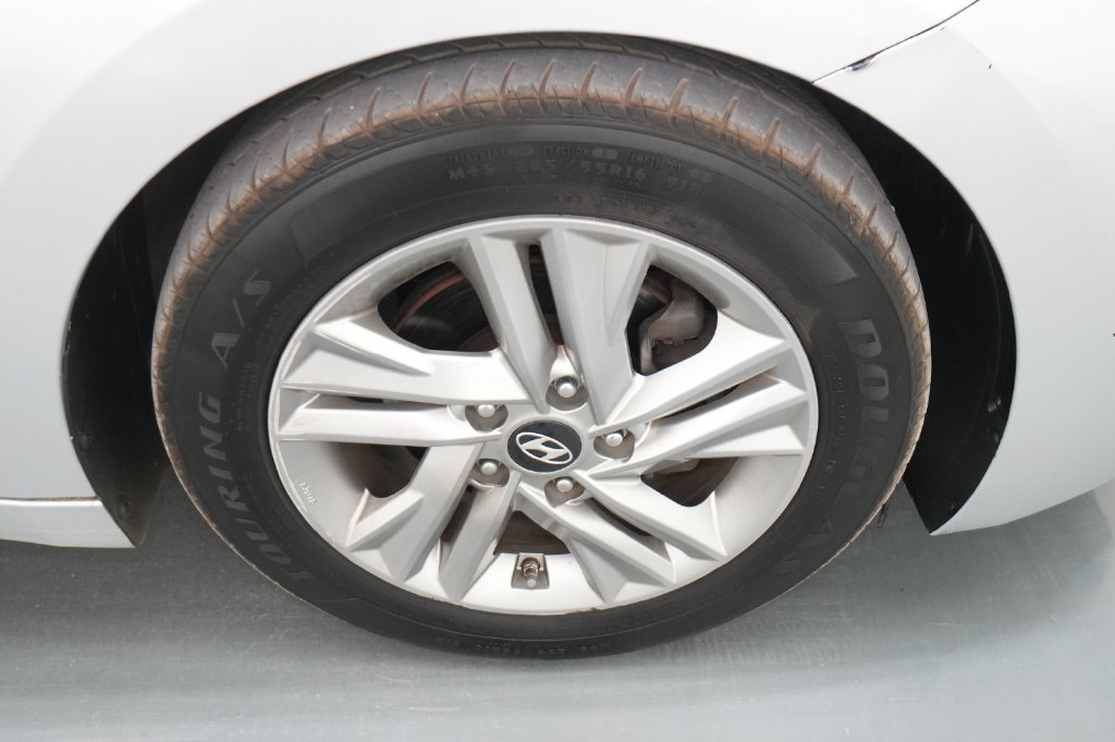 Used 2019 Hyundai Elantra Value Edition w/ Cargo Package FWD image 10