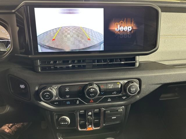 Used 2024 Jeep Wrangler Unlimited image 22