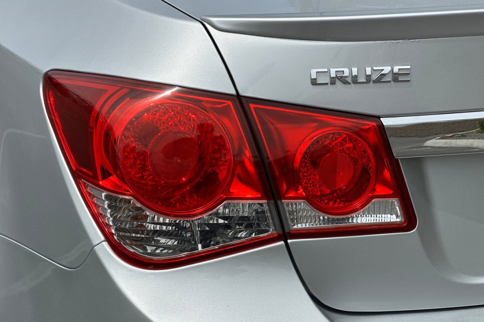 Used 2015 Chevrolet Cruze LT FWD image 12