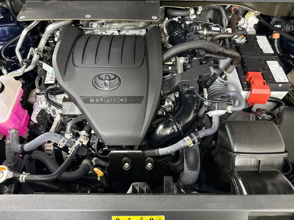 Used 2025 Toyota Highlander XLE AWD/4WD image 37