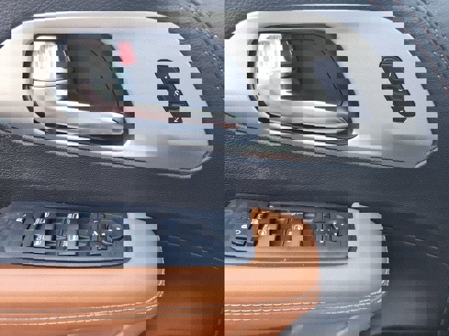 New 2026 Chrysler Pacifica Pinnacle image 14