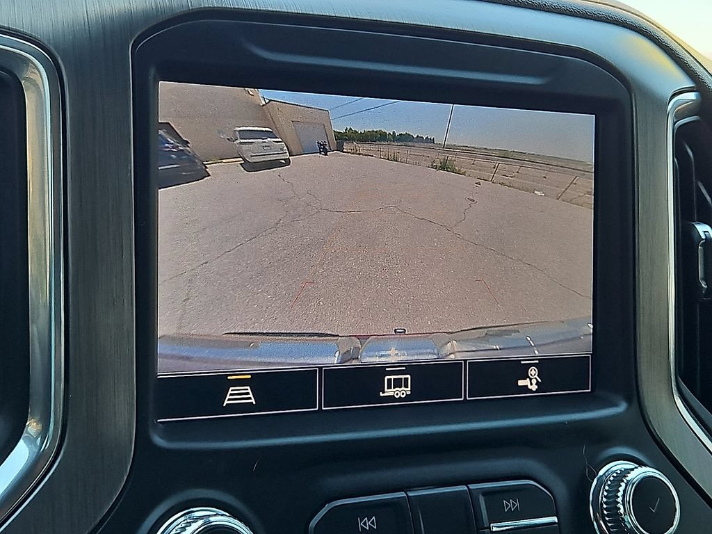Used 2022 GMC Sierra 1500 Denali w/ Driver Alert Package II AWD/4WD image 16