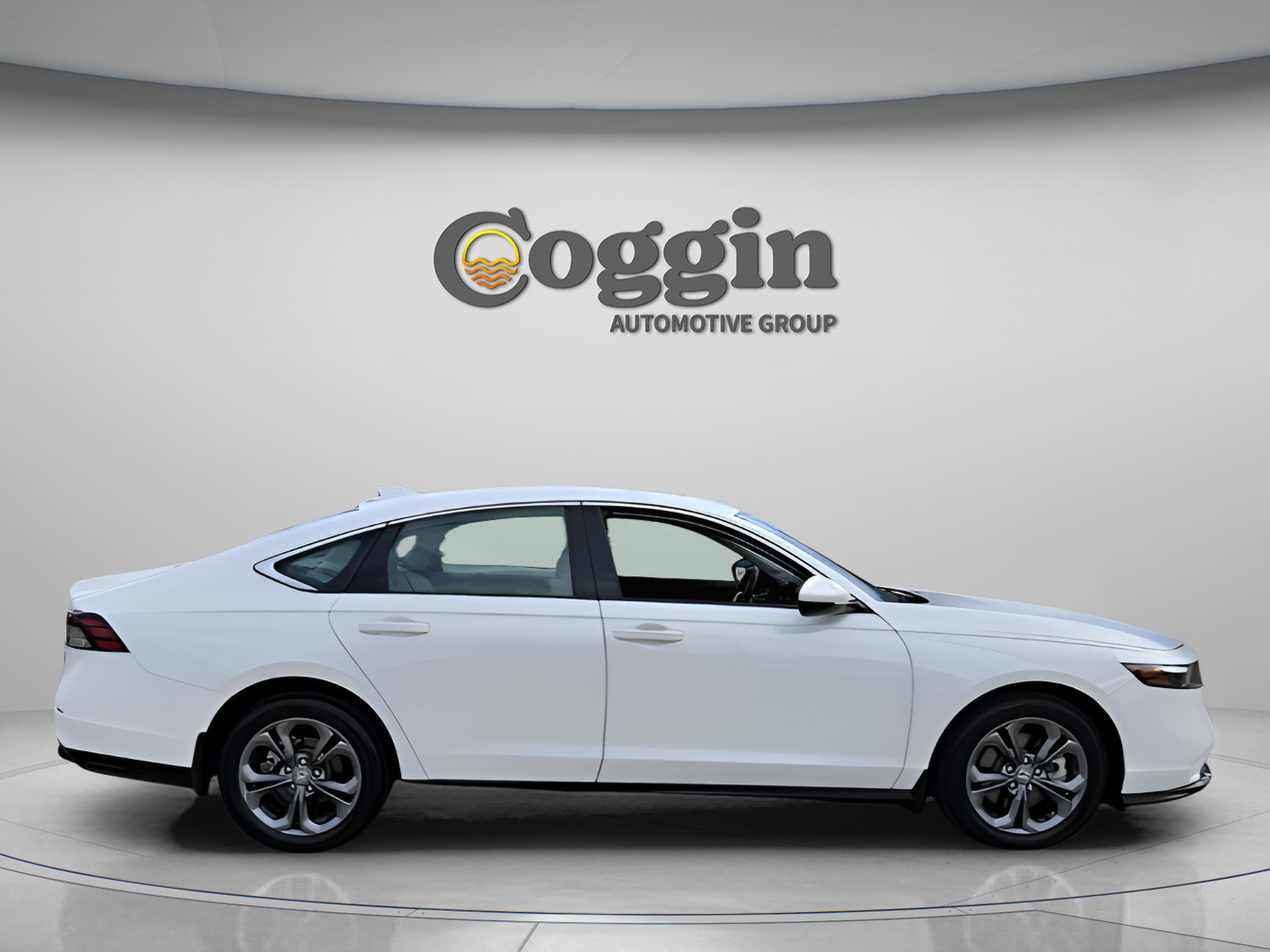 Certified 2025 Honda Accord EX-L image 6