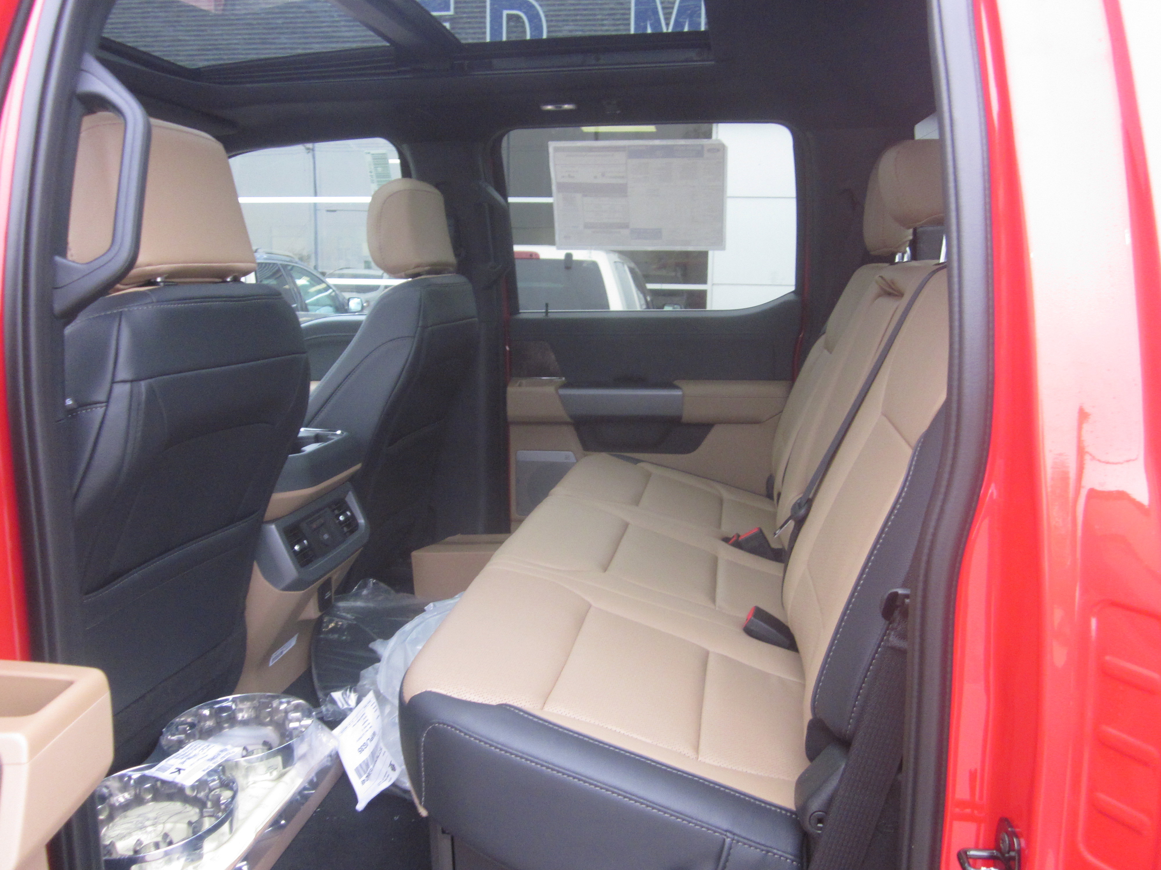 New 2026 Ford F250 Lariat w/ Chrome Package image 14