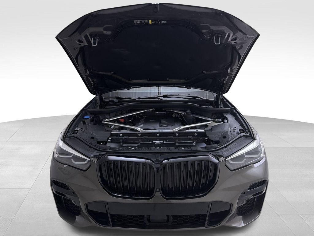 Used 2023 BMW X5 xDrive40i w/ M Sport Package image 30