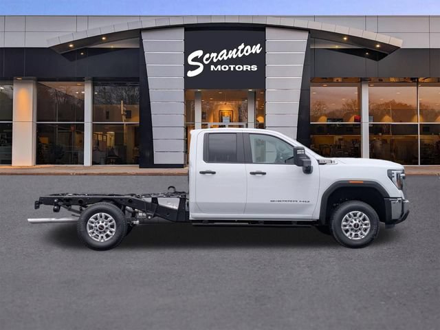 New 2026 GMC Sierra 2500 Pro w/ Snow Plow Prep/Camper Package AWD/4WD image 6