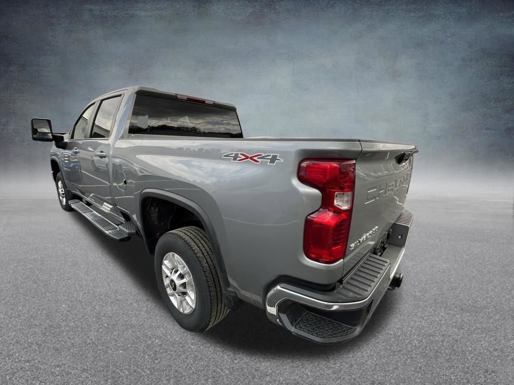 Used 2025 Chevrolet Silverado 2500 LT w/ Convenience Package image 8