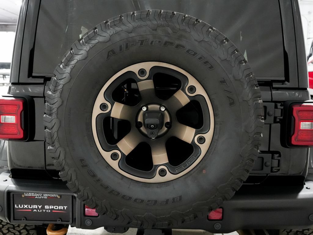 Used 2022 Jeep Wrangler Unlimited Rubicon w/ Xtreme Recon 35" Tire Package AWD/4WD image 46