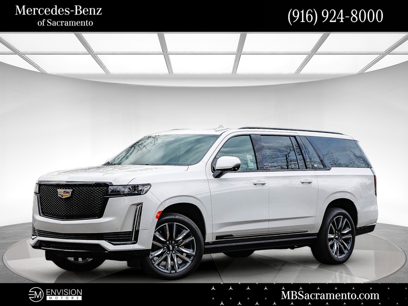 Used 2024 Cadillac Escalade ESV Sport Platinum image 1