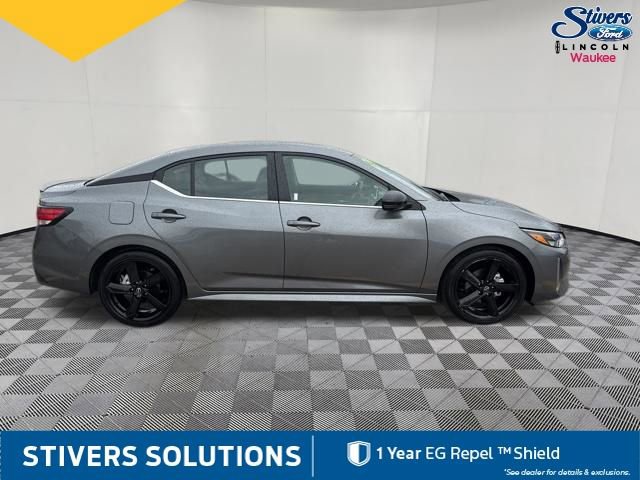 Used 2024 Nissan Sentra SR w/ SR Premium Package image 4