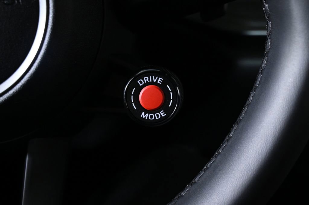 Used 2025 Porsche 911 Carrera w/ Sport Chrono Package image 22