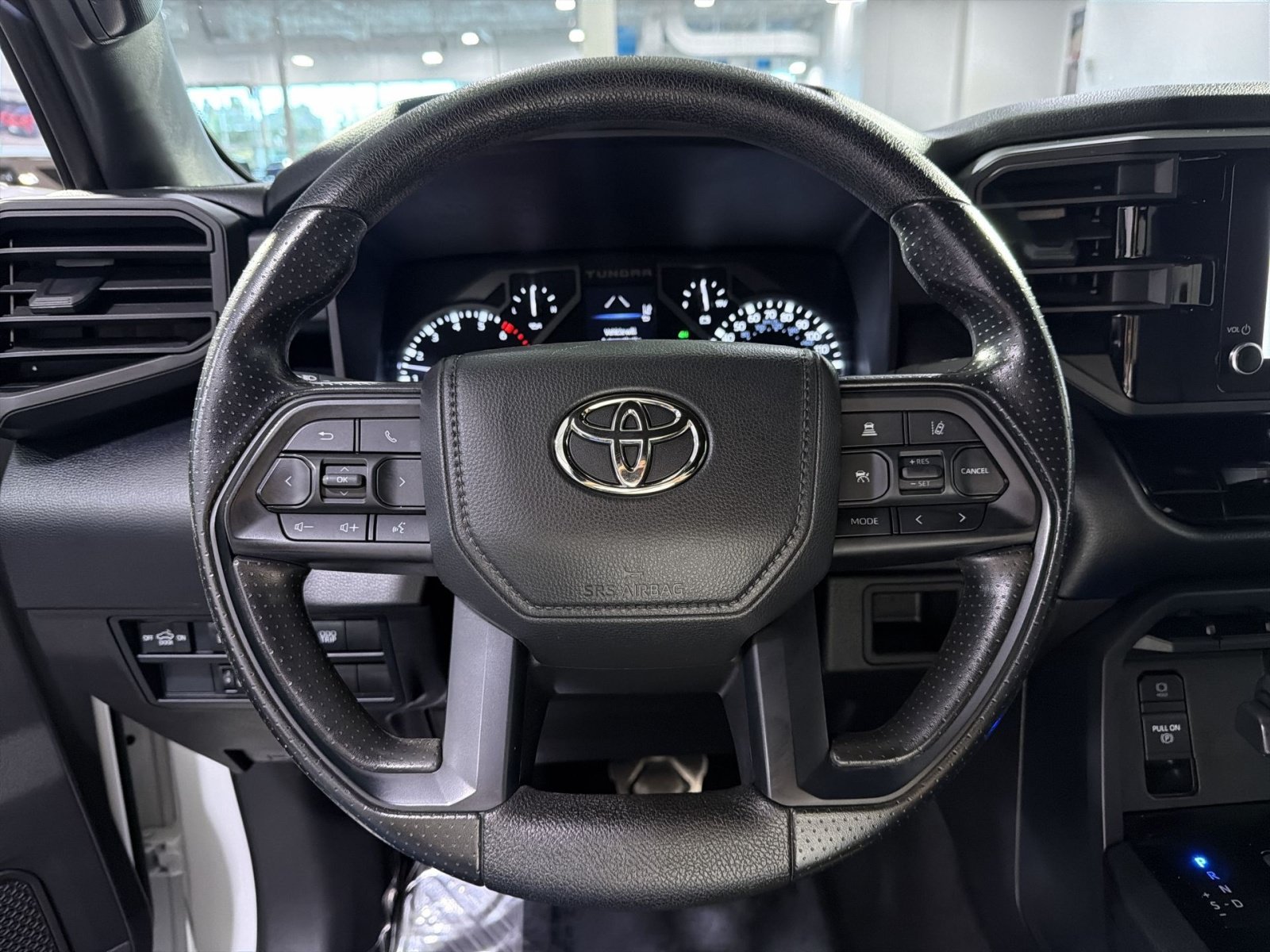 Used 2025 Toyota Tundra SR w/ SR Tow Package AWD/4WD image 25