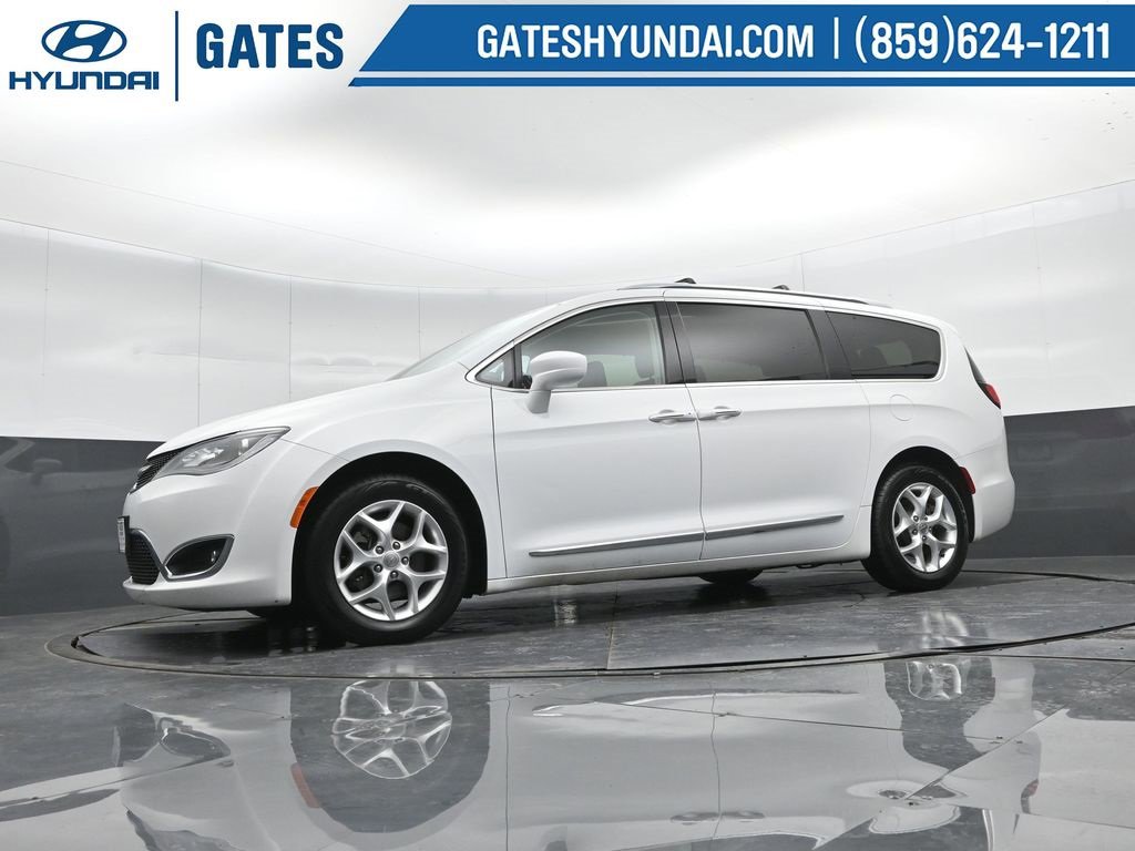Used 2017 Chrysler Pacifica Touring-L Plus image 73