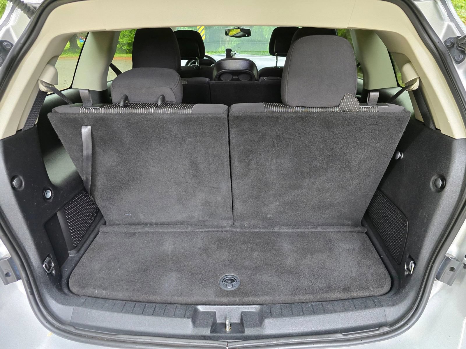 Used 2013 Dodge Journey SXT w/ Flexible Seating Group FWD image 5