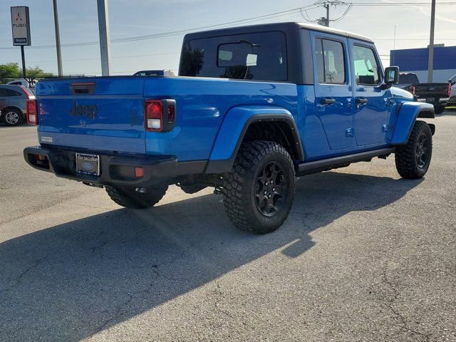 Used 2023 Jeep Gladiator Willys image 6
