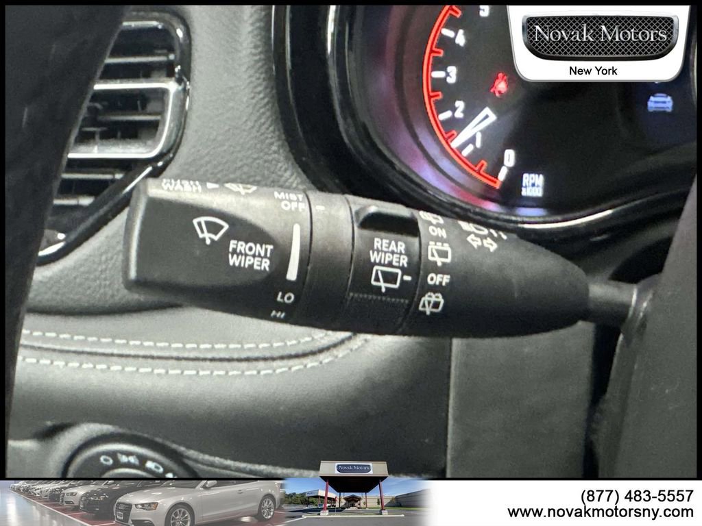 Used 2022 Dodge Durango SXT w/ Anodized Platinum Package image 20