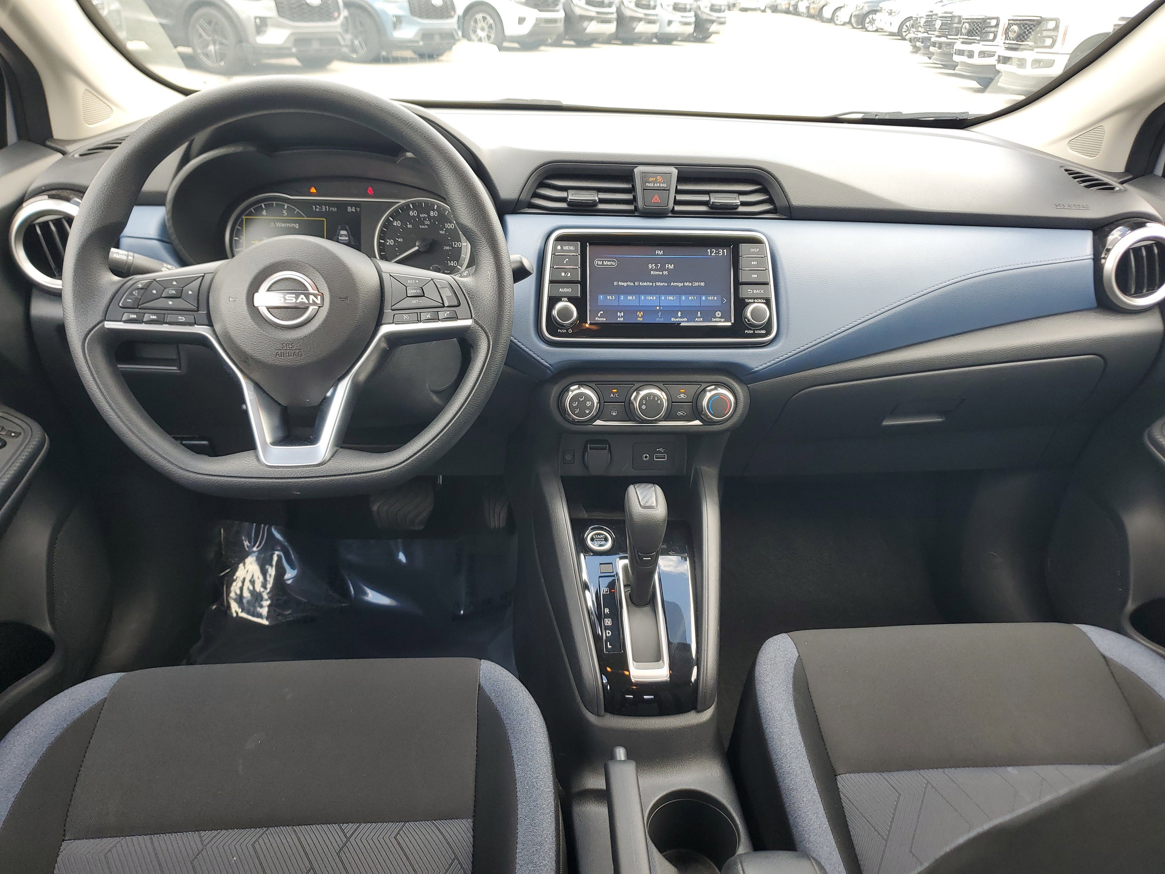 Used 2025 Nissan Versa SV image 17