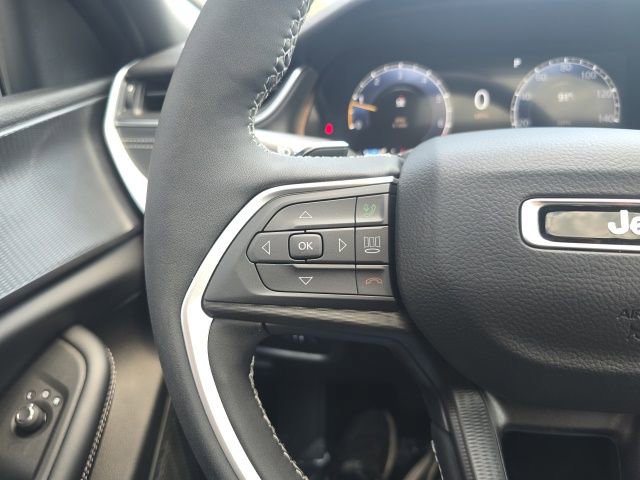 New 2025 Jeep Grand Cherokee L Laredo w/ Luxury Tech Group I image 13