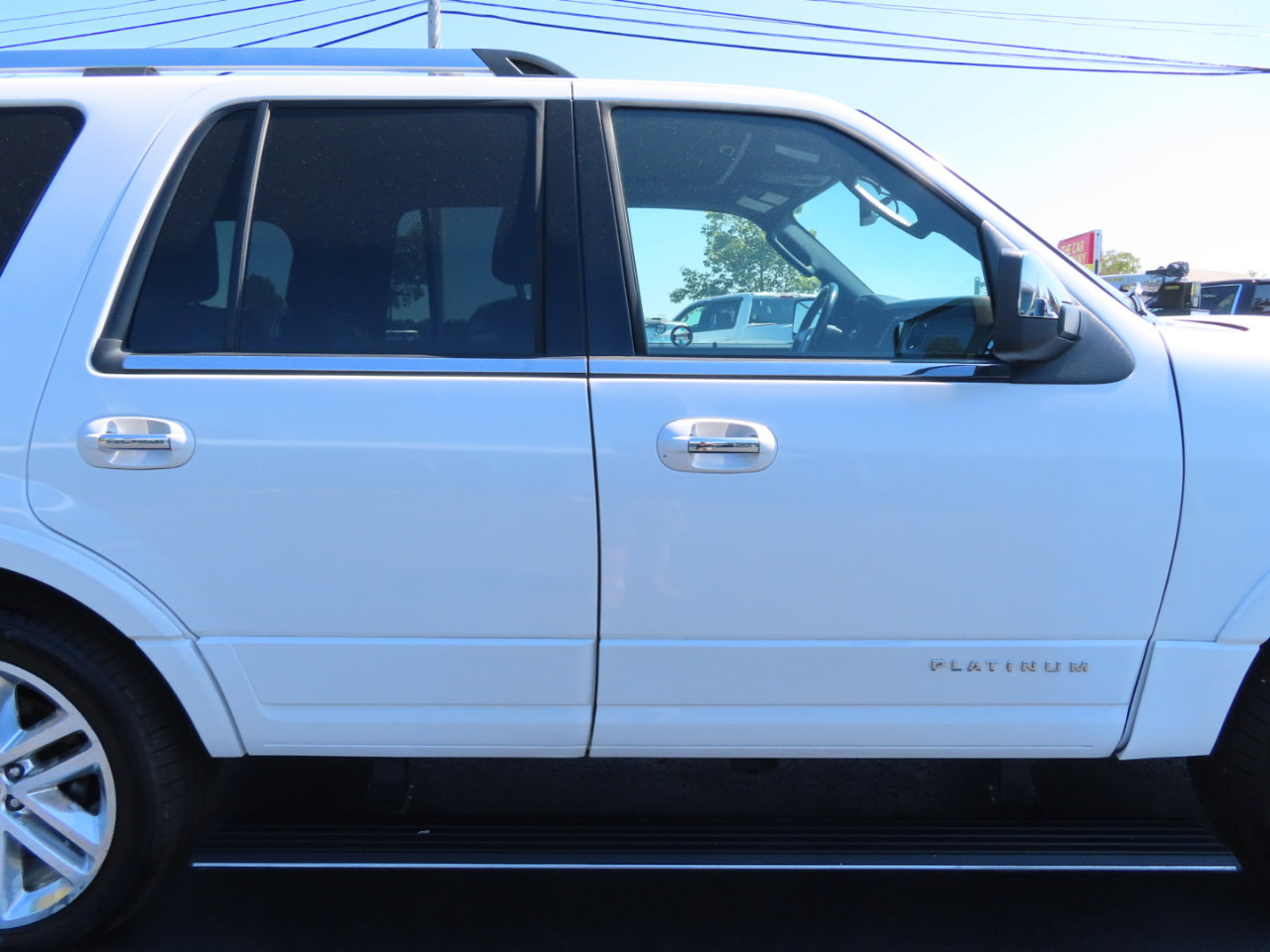 Used 2016 Ford Expedition Platinum image 20