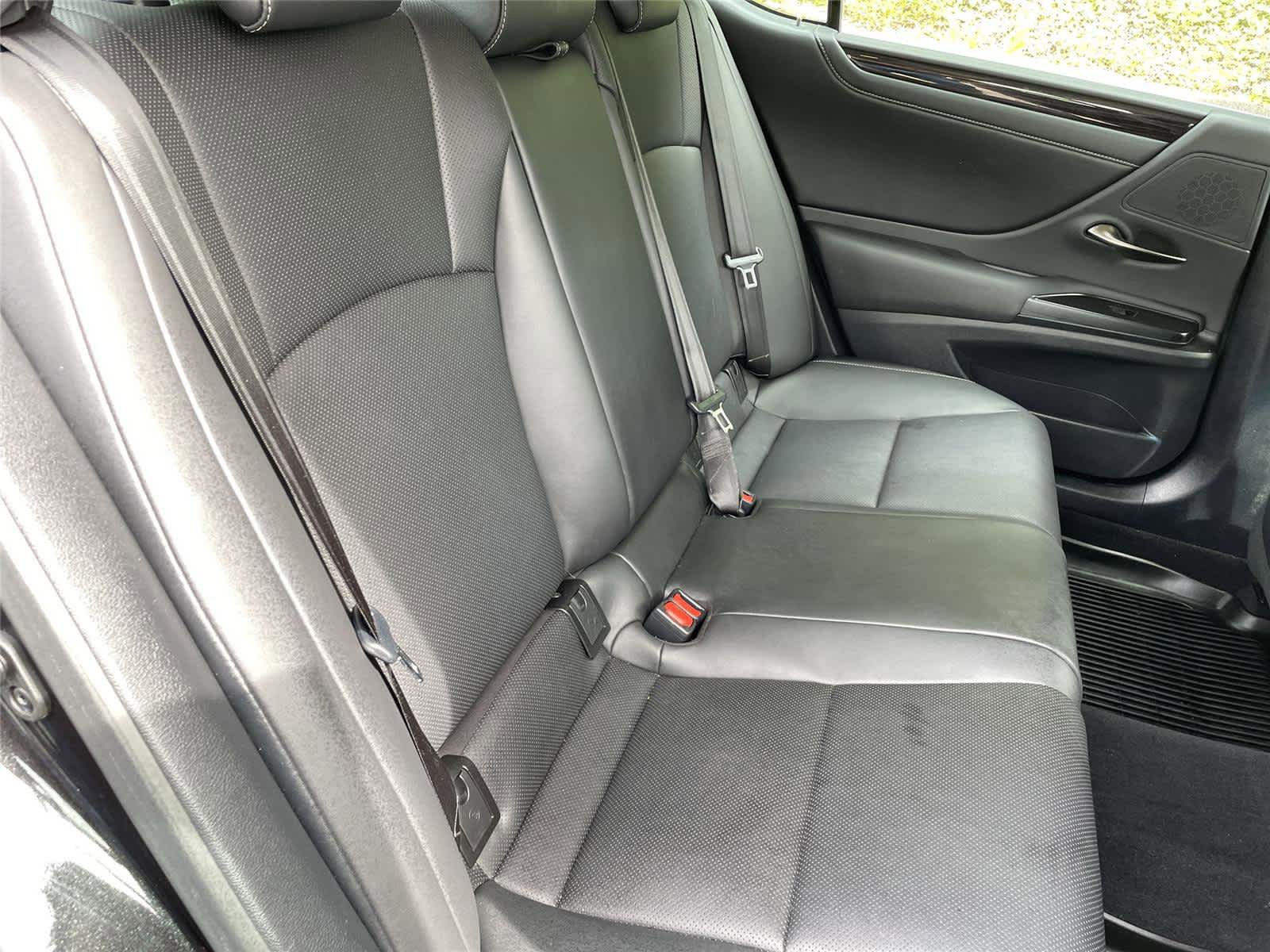 Used 2020 Lexus ES 350 w/ Premium Package FWD image 17