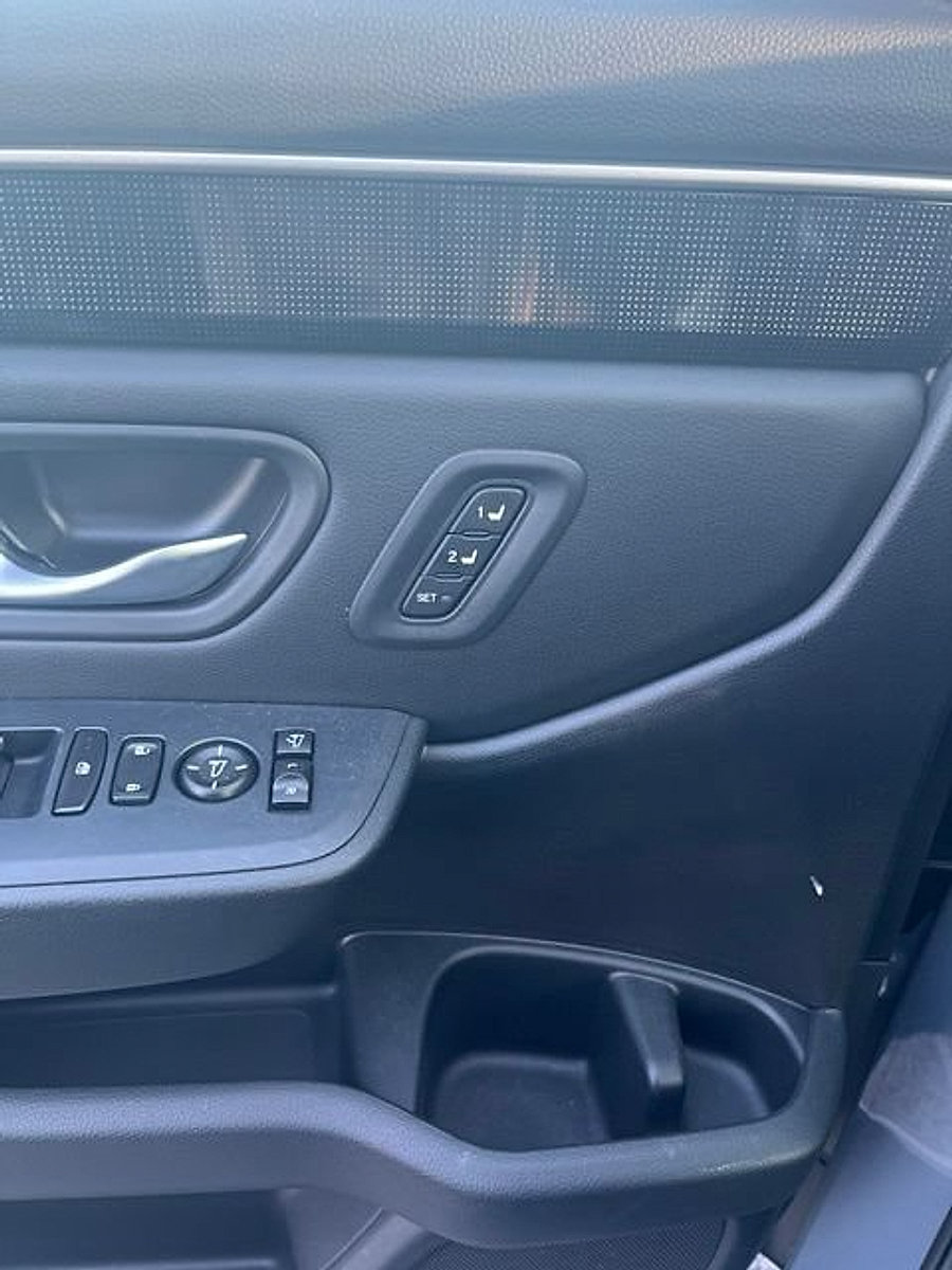Used 2025 Honda Pilot Elite image 19
