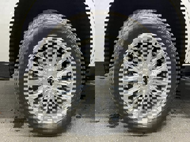 Certified 2023 Cadillac Escalade Premium Luxury image 12