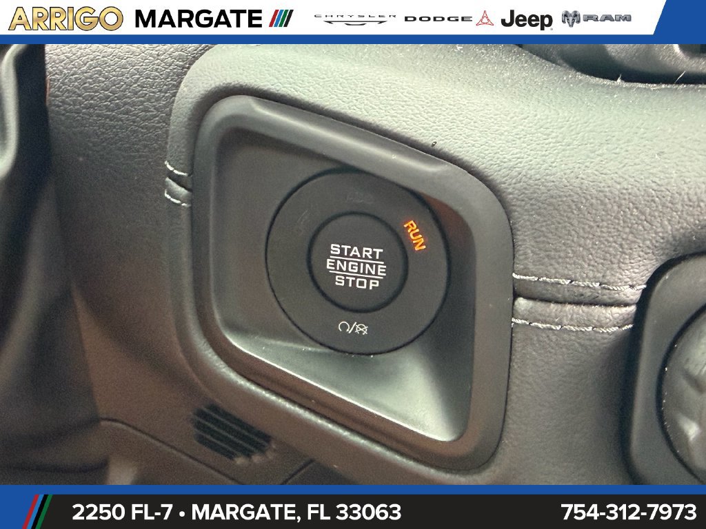 Certified 2024 Jeep Wrangler Unlimited Rubicon AWD/4WD image 28