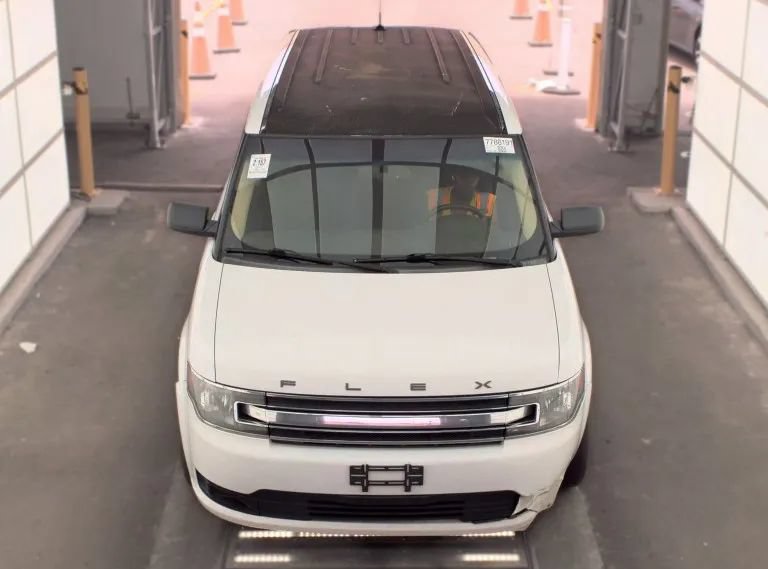 Used 2017 Ford Flex SE FWD image 3