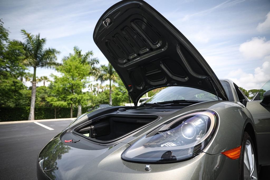 Certified 2025 Porsche 718 Cayman RWD image 18
