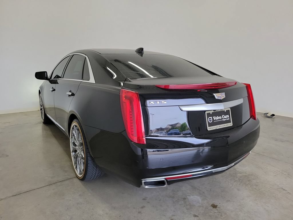 Used 2017 Cadillac XTS Premium Luxury FWD image 7