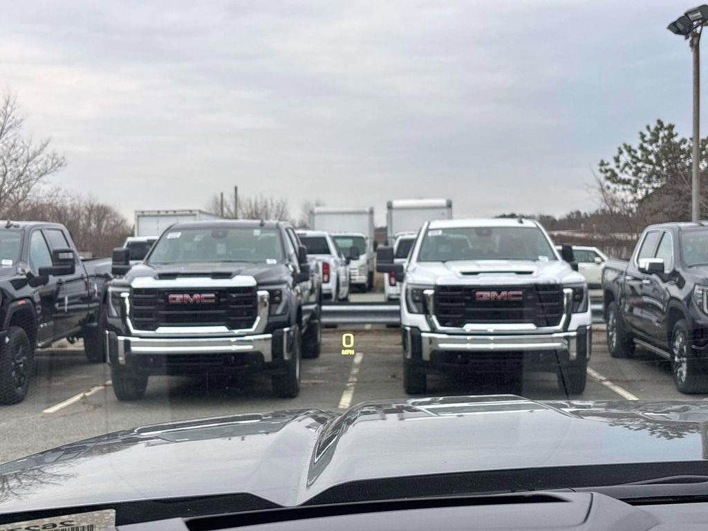 New 2026 GMC Sierra 3500 Denali w/ Denali Reserve Package image 18