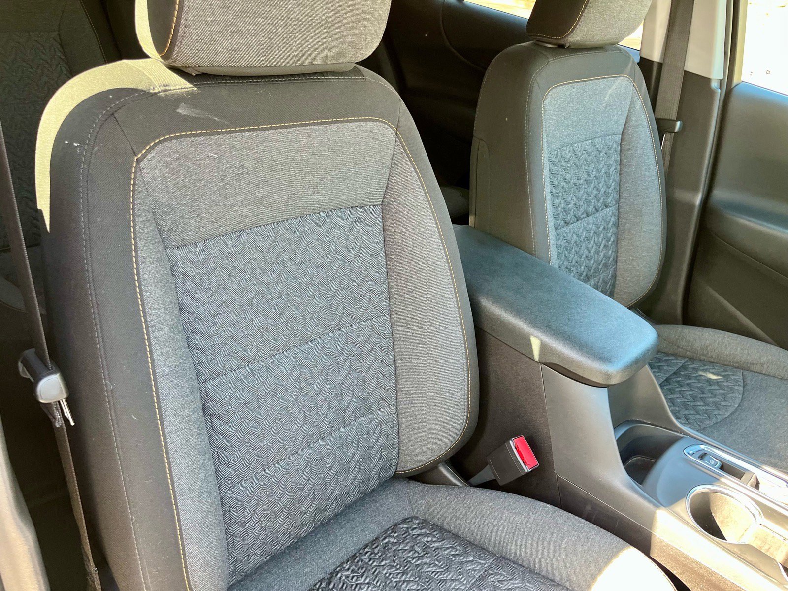 Used 2024 Chevrolet Equinox LT w/ LPO, Floor Liner Package FWD image 12