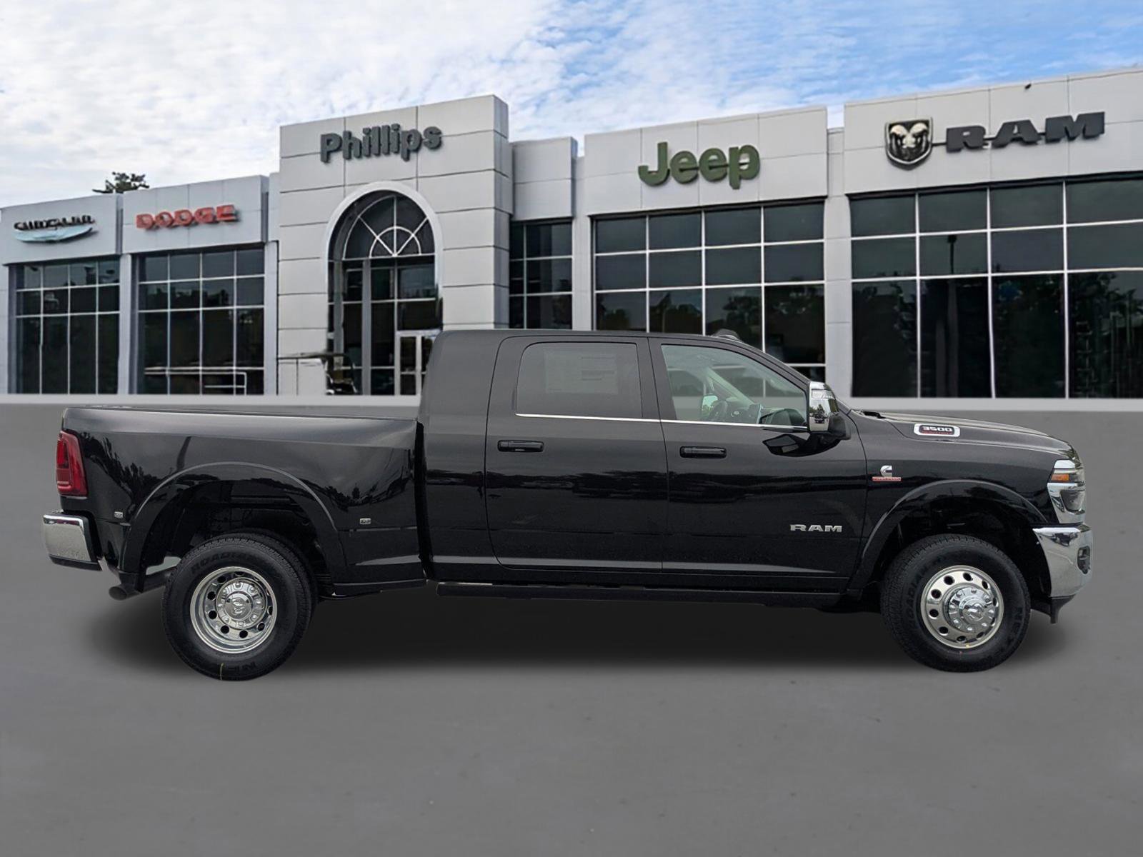 New 2026 RAM 3500 Longhorn image 2