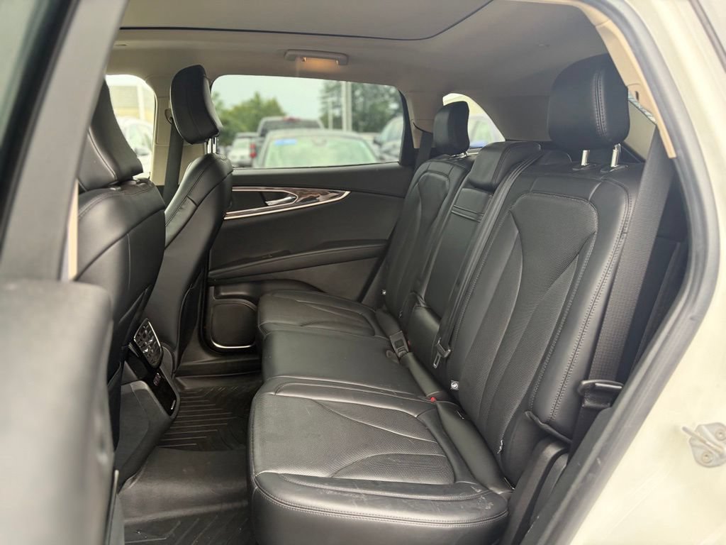 Used 2022 Lincoln Nautilus Reserve w/ Equipment Group 201A AWD/4WD image 12