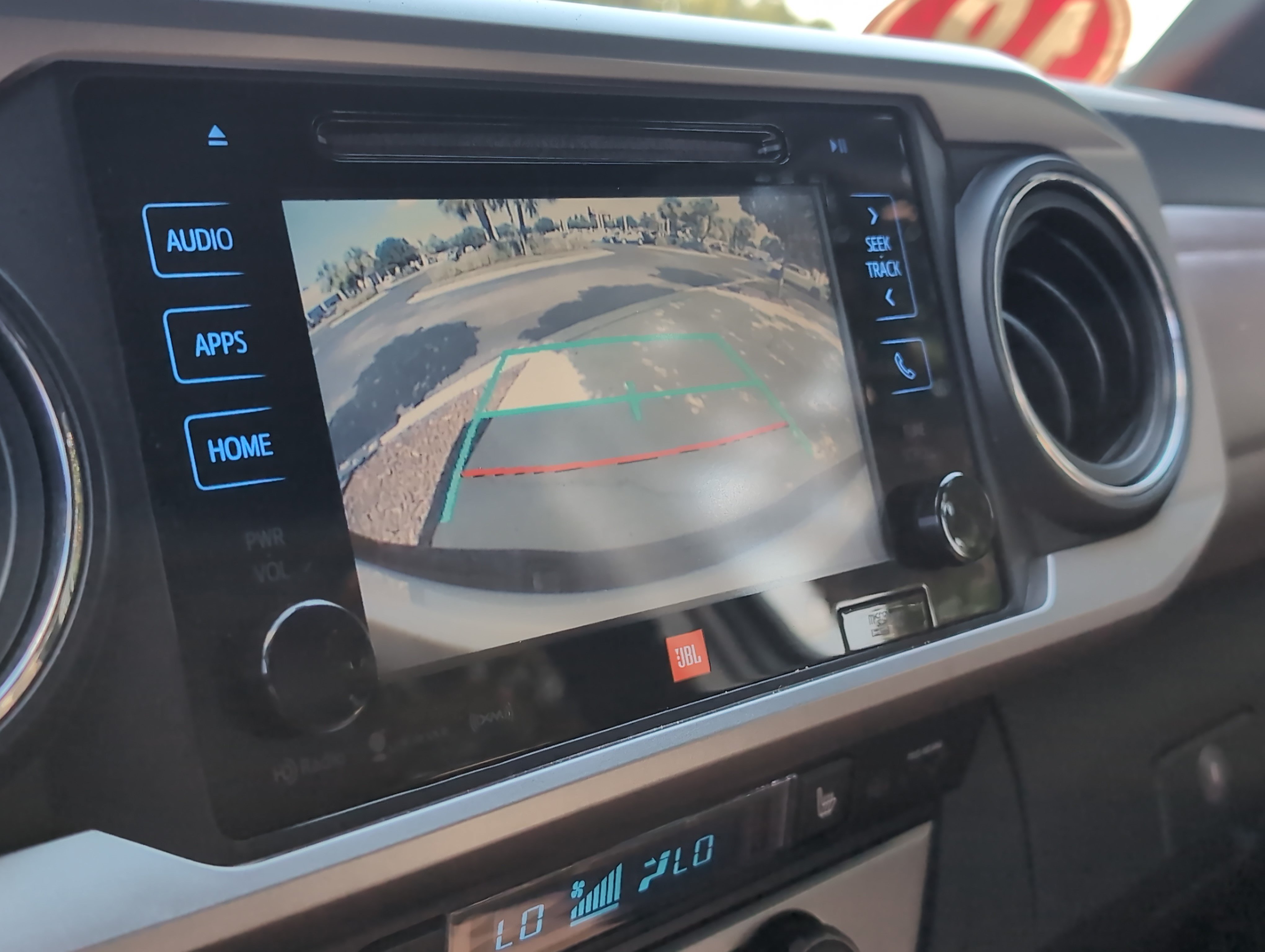 Used 2019 Toyota Tacoma Limited AWD/4WD image 25