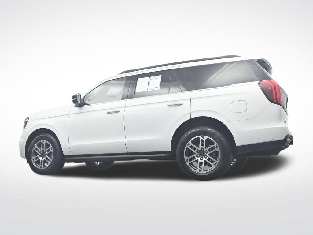 Used 2025 Ford Expedition Active AWD/4WD image 47
