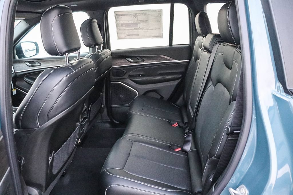 New 2026 Jeep Grand Cherokee Limited AWD/4WD image 21