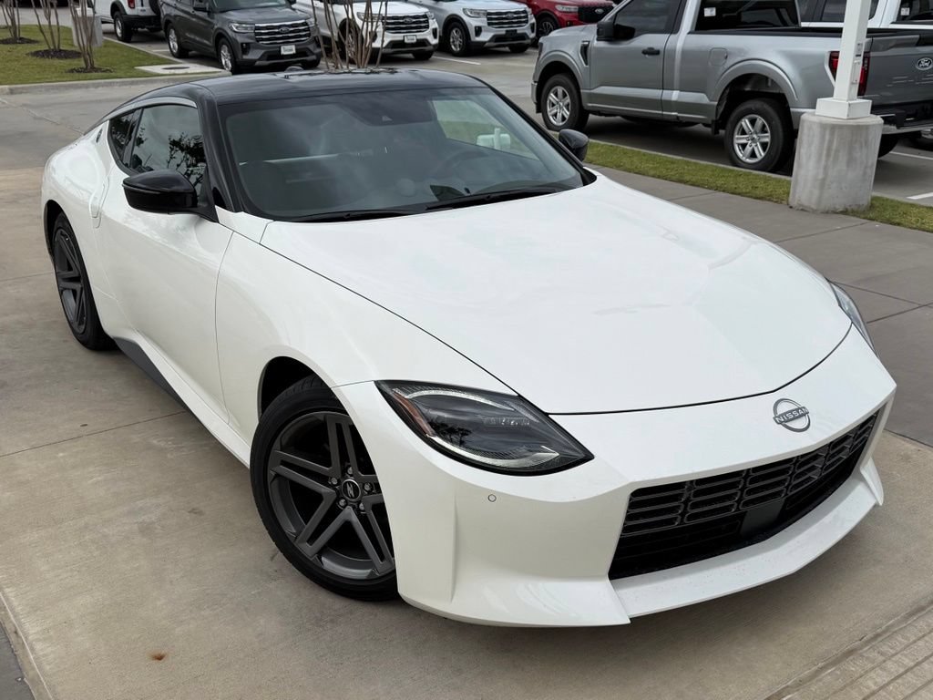 Used 2026 Nissan Z Sport w/ Floor Mat Package RWD image 5